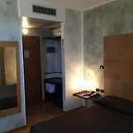 洛坎达科尔特吉尔兰达酒店 招待所 3*
