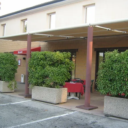 洛坎达科尔特吉尔兰达酒店 招待所