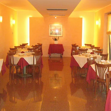 Corte Girlanda 3*