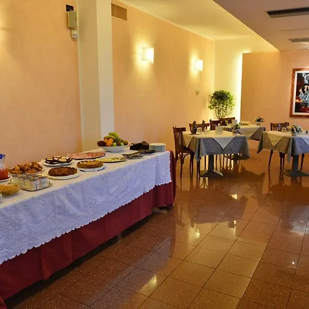 Corte Girlanda Pensionat Verona