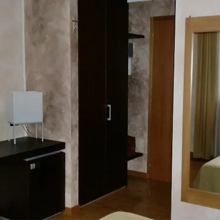 Corte Girlanda 3*
