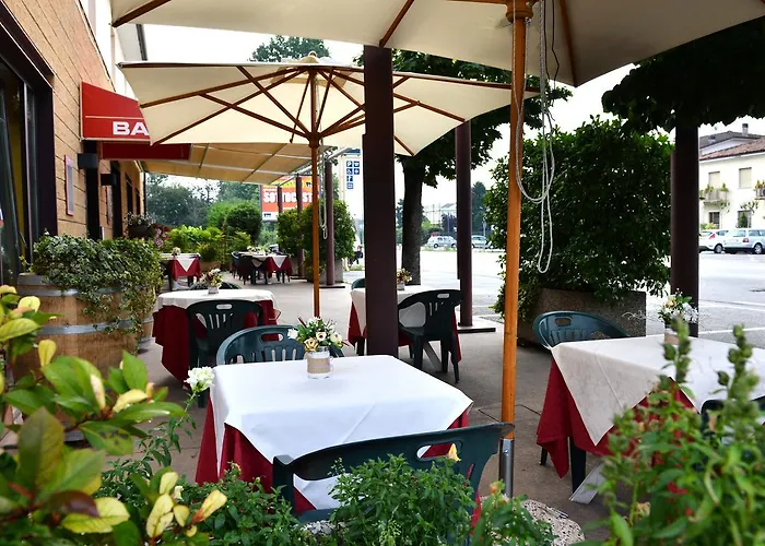 Corte Girlanda 3*