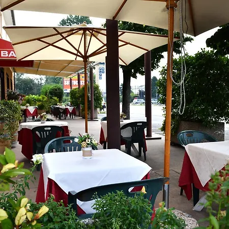 Corte Girlanda 3*